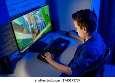 teenage boy playes videogames addicted 260nw 1740193787